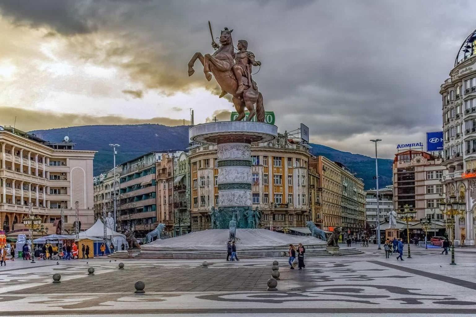 Grand Central Apartment Skopje Exteriör bild